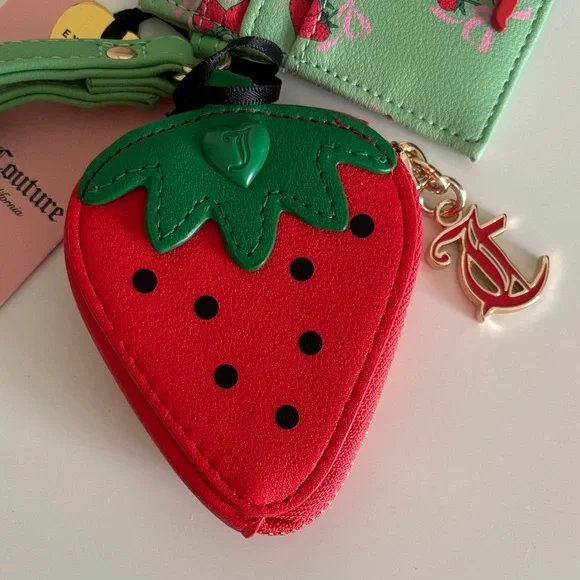 ☀️Juicy Couture Exclusive Strawberry Print Card Holder & Strawberry Coin Pouch - Picture 4 of 9